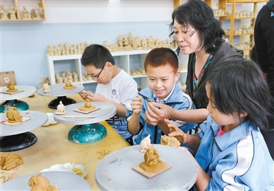 听障学生体验史家小学课程