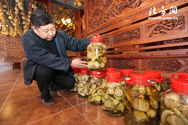 天津葫芦达人创两项吉尼斯 民间艺术享誉海内外