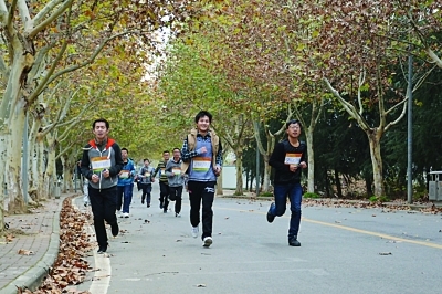 500南工学生赛跑为听障儿童筹款